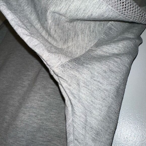 Nine West Active Women’s Crew Mesh Panel Sweatshirt Medium Gently Worn - Picture 5 of 12